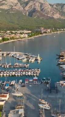 Türkiye 'nin deniz kenarındaki güzelliğini ve cazibesini tecrübe edin.