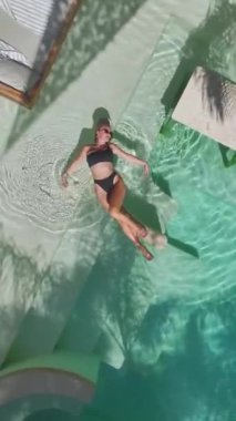 Deniz kenarında lüks anlar..