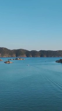 Bu kasabanın huzurlu cazibesinde rahatla ve gevşe..