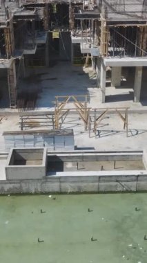 Modern yapının her ayrıntısında ilerleme kaydedildi.