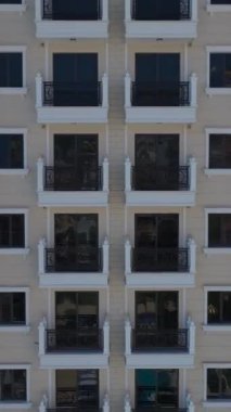 Unutulmaz deniz kenarı sükuneti anları.