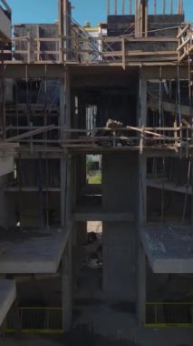 Eylemdeki çabanın ve tasarımın mükemmel bir karışımı.