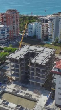 Turna kurulumu canlı bir sitede devam ediyor.