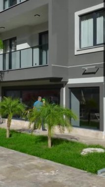 Zengin manzaralı ve zengin altyapısı olan yeni konut kompleksleri.