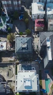 Açık hava imkanları olan şık konutlar..