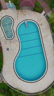 Lüks ve doğal güzelliklerle çevrili zarif evler..