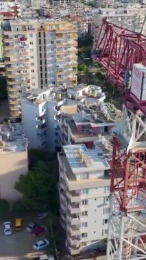 Turna montajını uzmanlık ve aletlerle yürüten yetenekli mühendisler..