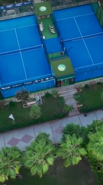 Havadan çekilen heyecan verici bir tenis maçı..