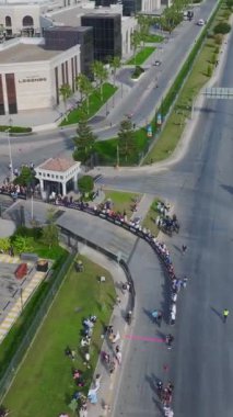 Güzel bir sahil ortamında çok sporlu bir mücadele..