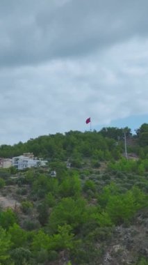 Çarpıcı manzaralarla huzurlu bir yolculuk..