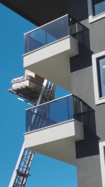 Harekete geçen dinamik ve canlı bir inşa süreci.