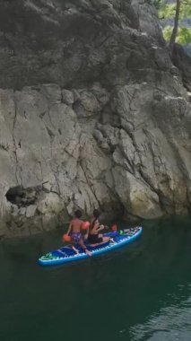 Canlı ve huzurlu bir yolculuk..