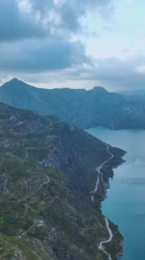 Canlı ve huzurlu bir deneyim..