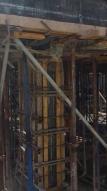 Yetenekli işçileri gösteren dinamik bir süreç.