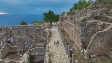 Aile ve tarihin sakin bir karışımı..