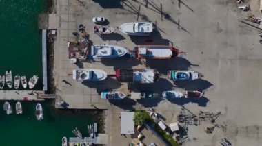 Manzaralı bir yerde yoğun bakım çalışması.