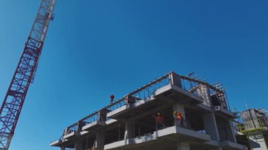 Etkin yüksek binalar dinamik bir şekilde ele geçirildi.