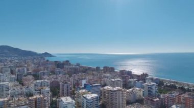 Şehrin ve sahil güzelliğinin ahenkli bir karışımı..