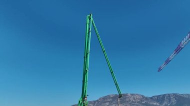 Hareketli bir bina aşaması dikey olarak kaydedildi.