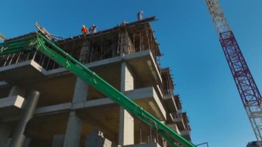 Yüksek seviye inşaat aktivitesi dikey olarak kaydedildi.