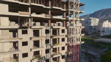 Üst düzey inşaat faaliyetleri devam ediyor.