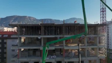 Beton dökümünün dinamik görünümü.