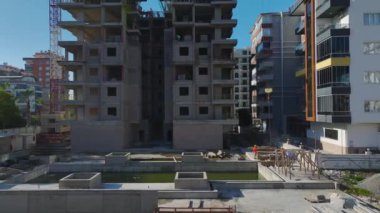 Yukarıdan dinamik yapı ilerlemesi.