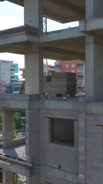 Etkin bir işbirliği ve ilerleme sahnesi.
