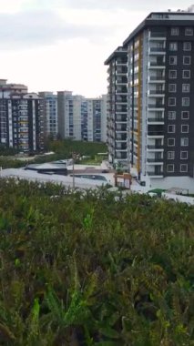 Dinamik ve modern bir konut tasarımı.