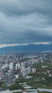 Sakin ve manzaralı bir kıyı bölgesi..