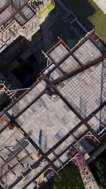 Yapım aşamasında olan dinamik ve canlı bir proje.