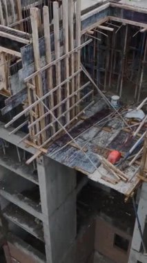 Canlı ve aktif bir çalışma alanı.