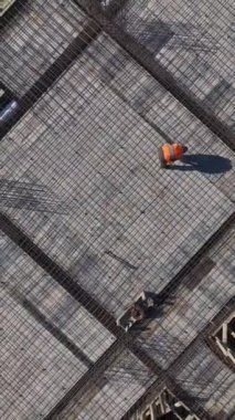 Sakin ve hareketli bir çalışma ortamı.