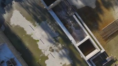 Somut çalışmalar devam ediyor. Genişleyen bir konut projesinin hava görüntüleri.