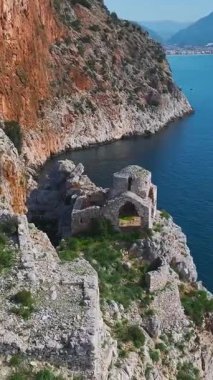 Green Park ve tarihi mekan. Ünlü bir mirasın dikey görüntüsü..