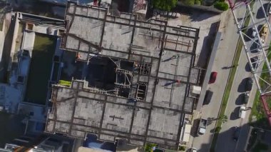 Hareketli ve hareketli bina gelişimi.