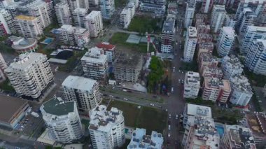 Dinamik ve ayrıntılı yapı süreci.