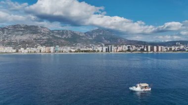 Huzurlu ve resimli bir ortam..