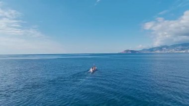 Doğa ve şehir hayatının sakin bir karışımı..