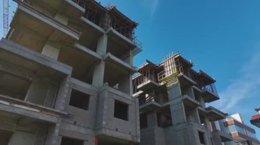 Canlı ve organize bir çalışma alanı..