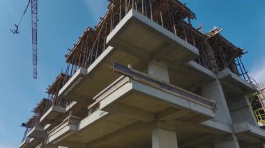 Canlı ve üretken bir yapı ortamı.