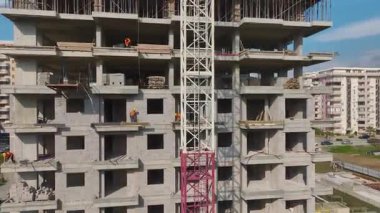 Hareketli ve verimli bir çalışma ortamı.