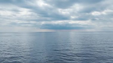 Doğanın güzelliğinin büyüleyici bir görüntüsü.