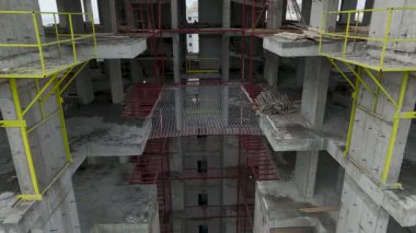 Büyük çok katlı konut projesi devam ediyor.