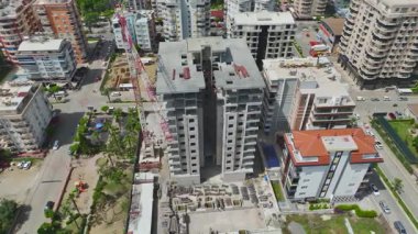 Turna destekli işçiler.