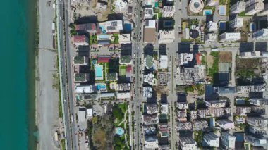 İHA görüntüsü sitenin çevresindeki kentsel ortamı gösteriyor.