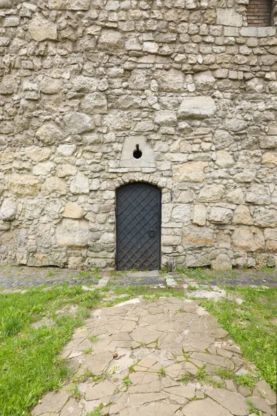Textura Muro Piedra Medieval Puerta Metálica Antigua Fondo Textura Pared — Foto de Stock