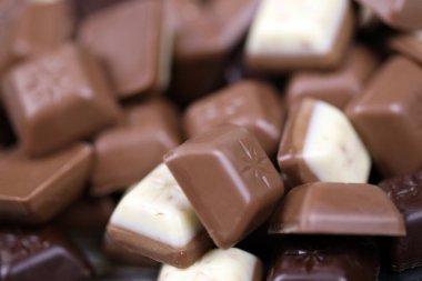 KYIV, UKRAINE - 4 Mayıs 2022 Schogetten çikolatası. Avrupa 'nın en başarılı şekerleme tedarikçilerinden Ludwig Schokolade GmbH ve Co. KG tarafından üretilen çikolata ürünleri
