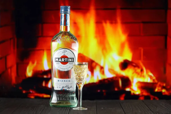 Kyiv Ukraine May 2022 Vermouth Martini Eredeti Alkoholos Palack Asztalon — Stock Fotó