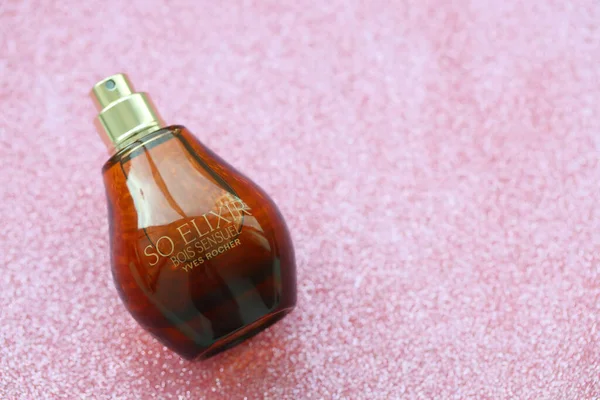 Kyiv Ukraine May 2022 Bottle Elixir Bois Sensuei Perfume Yves — Stock Photo, Image
